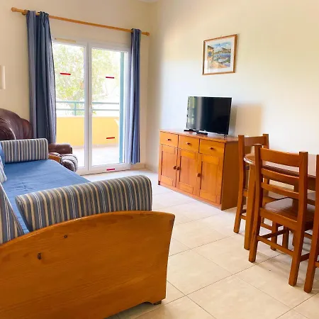 T2 005 - Terracos Do Vau Daire *